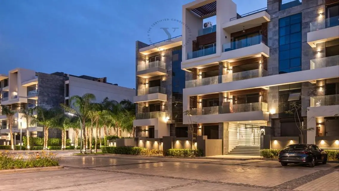 Luxury Villa for Sale with Spacious Grounds and Private Garden