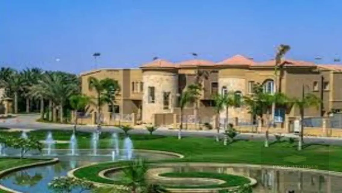 فيلا فاخرة للبيع في موقع متميز