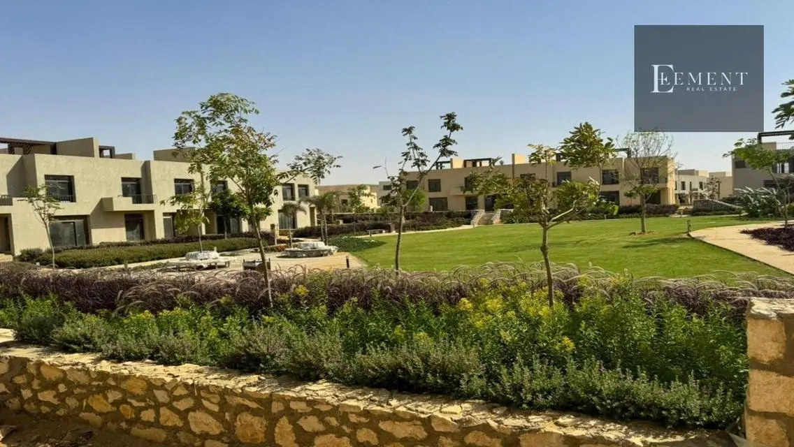 Luxury Property with Spacious Garden and Private Pool