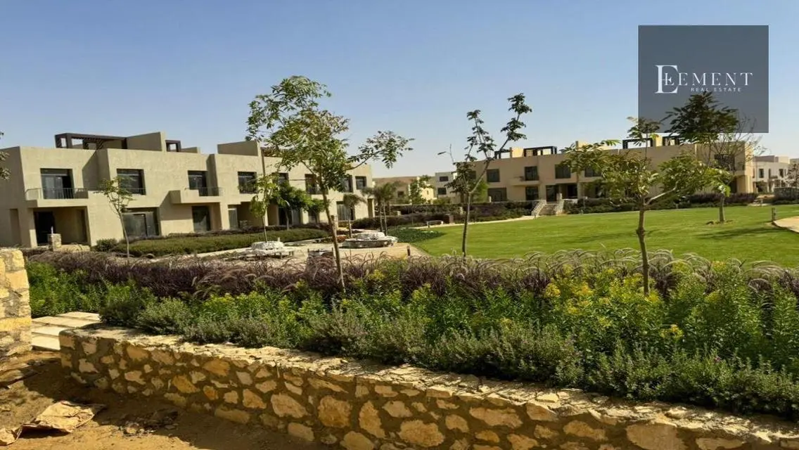 Luxury Property with Spacious Garden and Private Pool