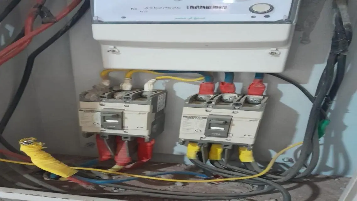شقة فاخرة مع كابلات ممدودة للبيع
