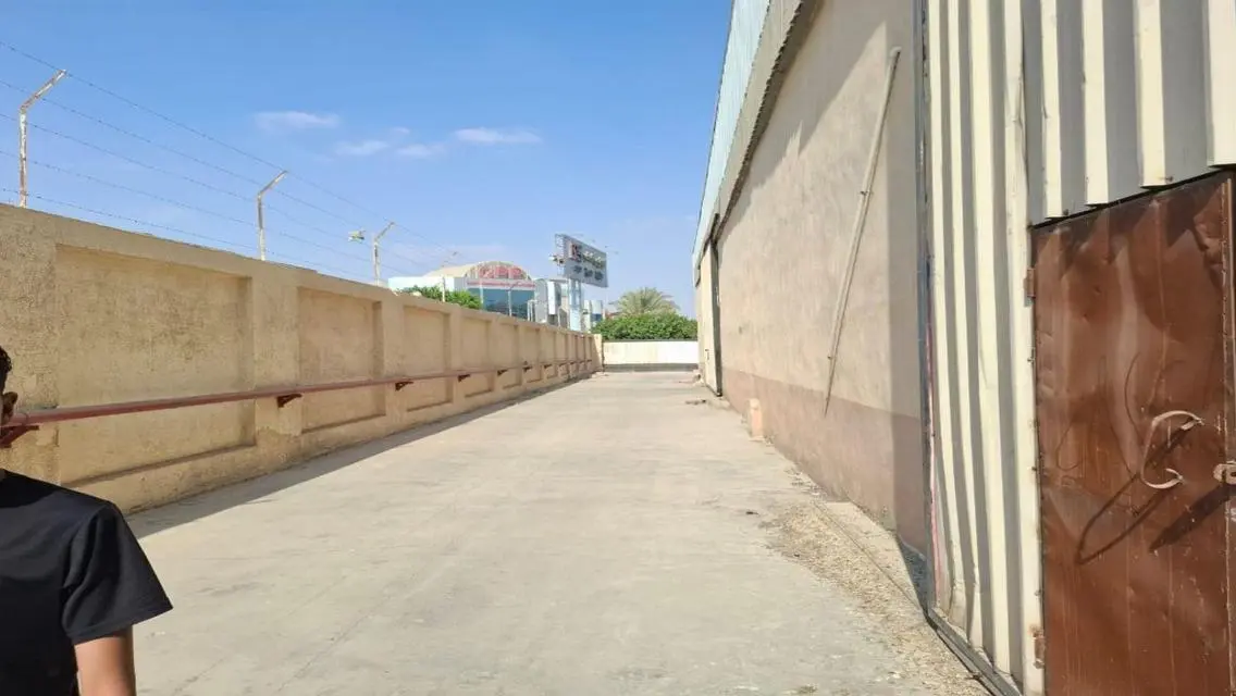 شقة فاخرة مع كابلات ممدودة للبيع