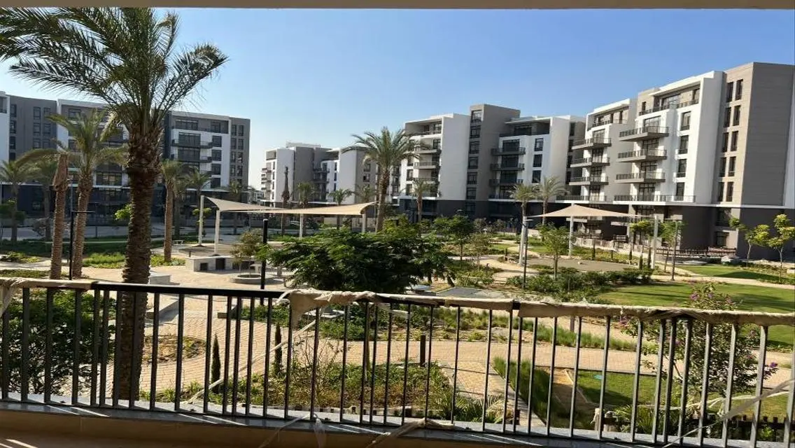 Luxurious Apartment in Casa de la Vista with Lake View
