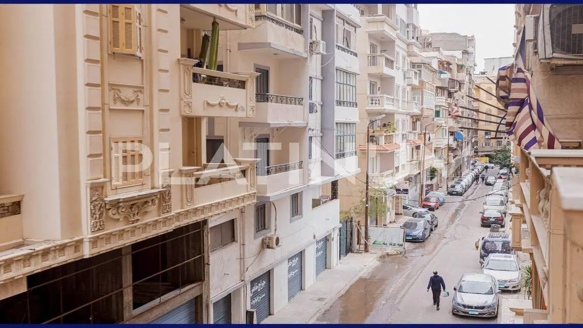 شقة جديدة للبيع بسعر مغري - 3,200,000 جنيه