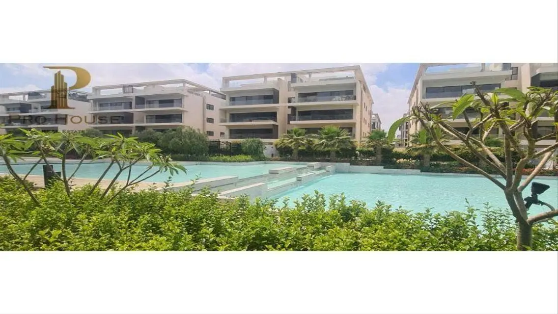 Luxury Apartment with Lake View at Lake View Residence