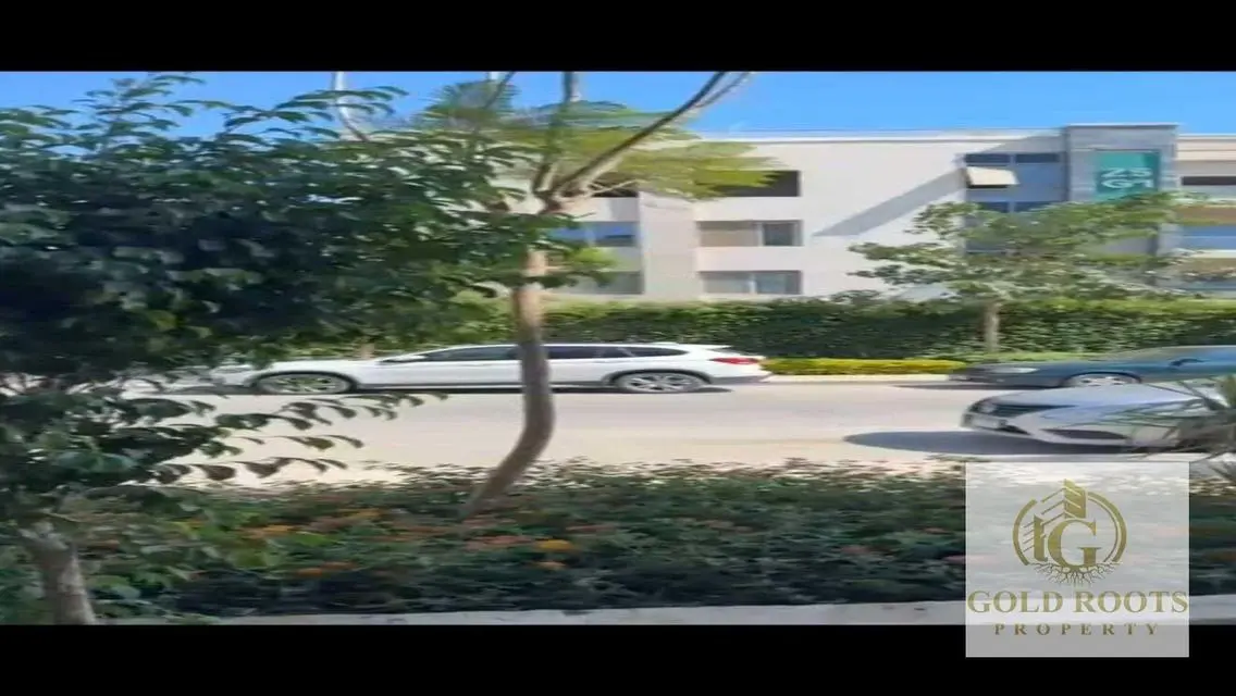 Luxury Apartment with Balcony and Private Garden