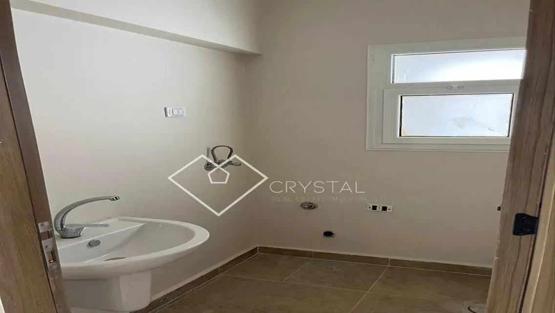 Apartment in Club Park - Phase 128 with 3 Bedrooms