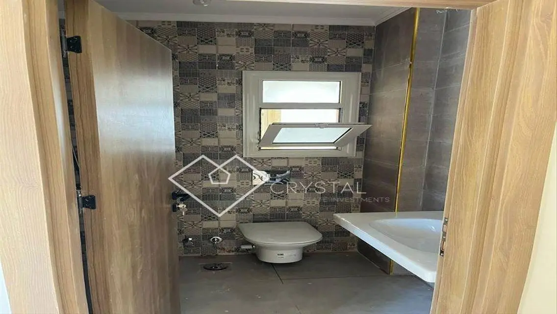 Apartment in Club Park - Phase 128 with 3 Bedrooms