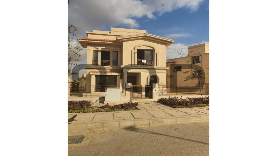 Luxury Apartment for Sale in Dubai at 32,500,000