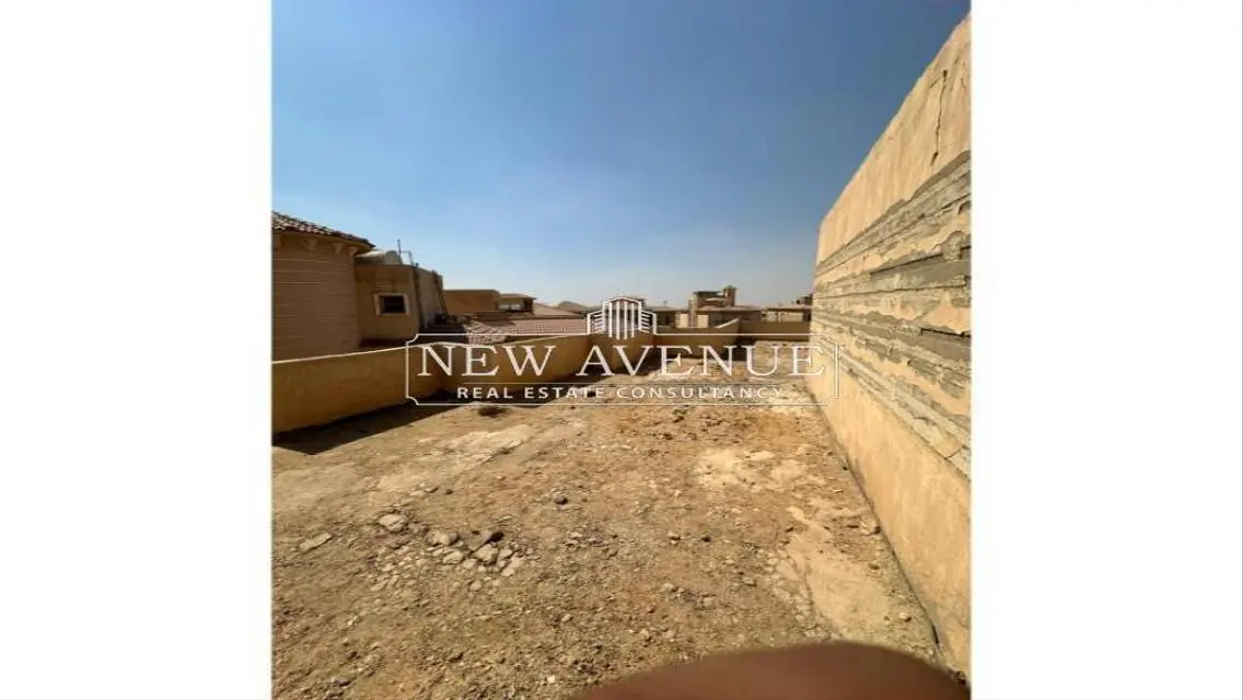 شقة فاخرة بمساحة مريحة مع حديقة خاصة