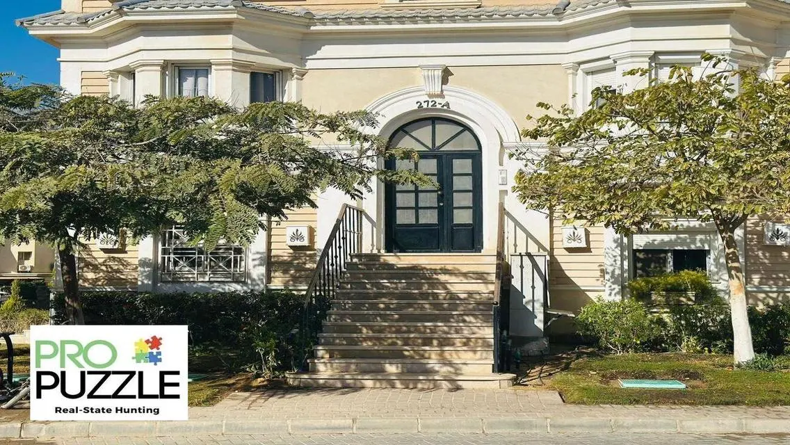 Villa for Sale in Mountain View Hyde Park