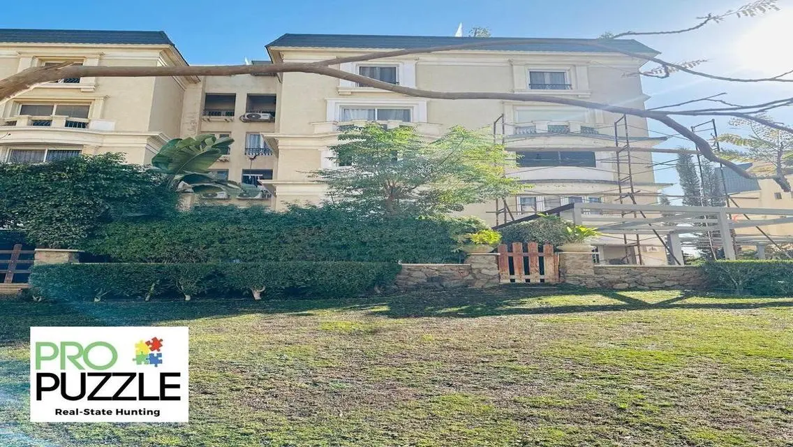 Villa for Sale in Mountain View Hyde Park
