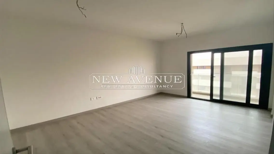 Luxury Apartment with Private Garden and Children's Pool