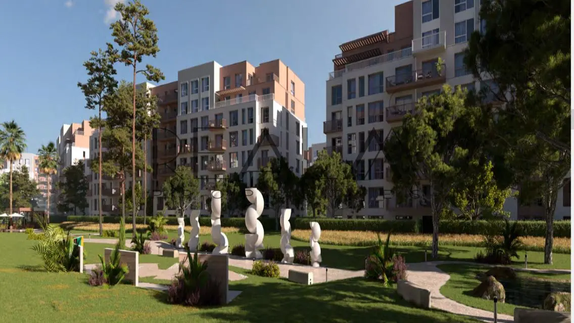 Luxury Villa for Sale - 840 sqm in the Heart of the City