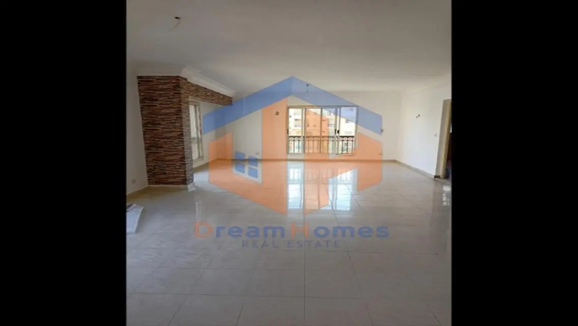 Stunning 200m Villa in B12