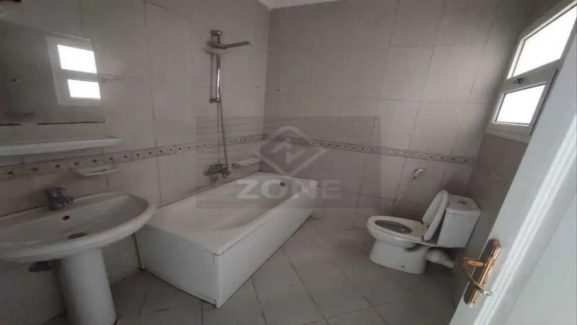 Office for Rent in Bank Complex - Madinaty