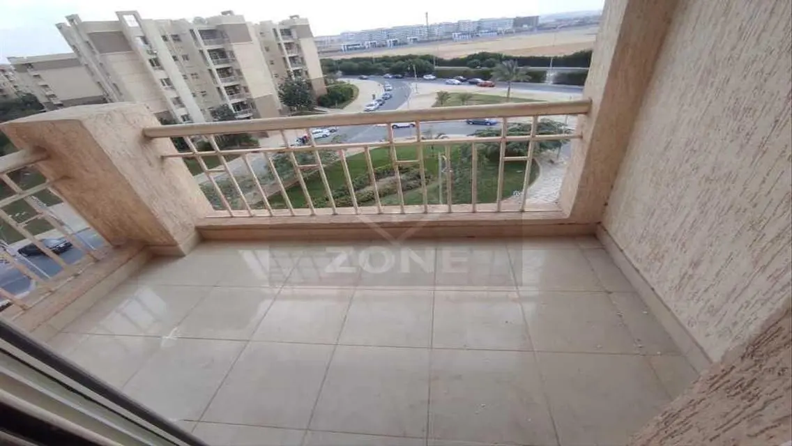 Office for Rent in Bank Complex - Madinaty