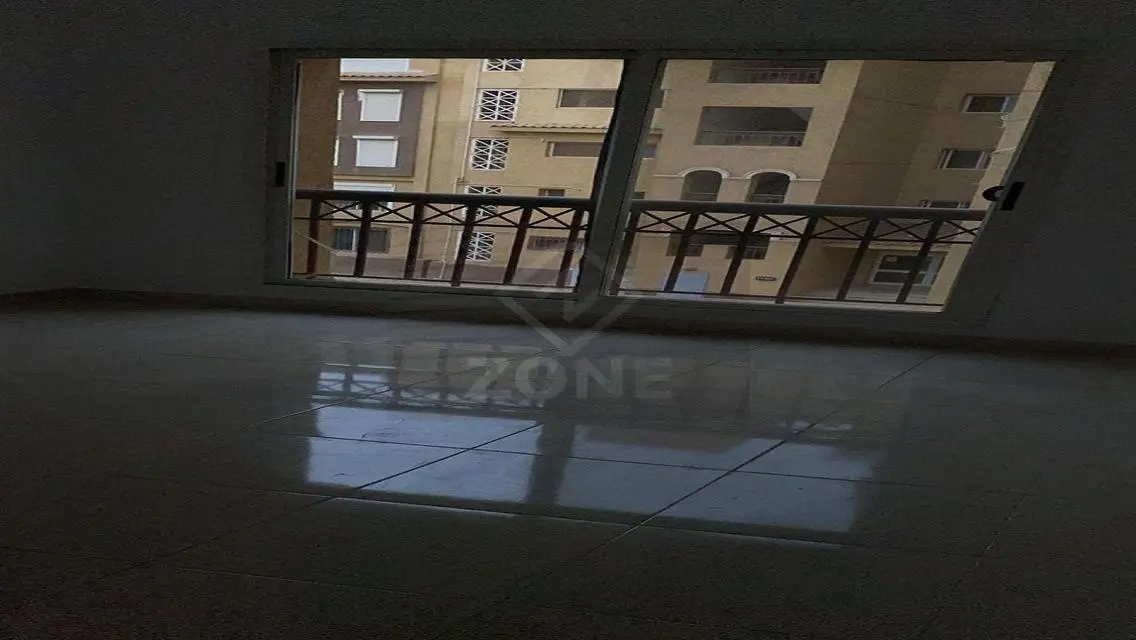 Stunning 135 sqm Apartment in a Vibrant Area