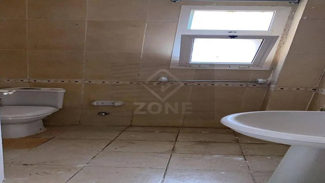 Stunning 135 sqm Apartment in a Vibrant Area
