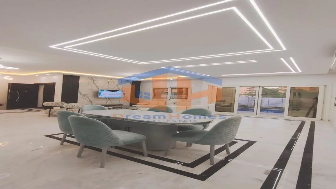 Commercial Mall for Sale in New Cairo - Vg5