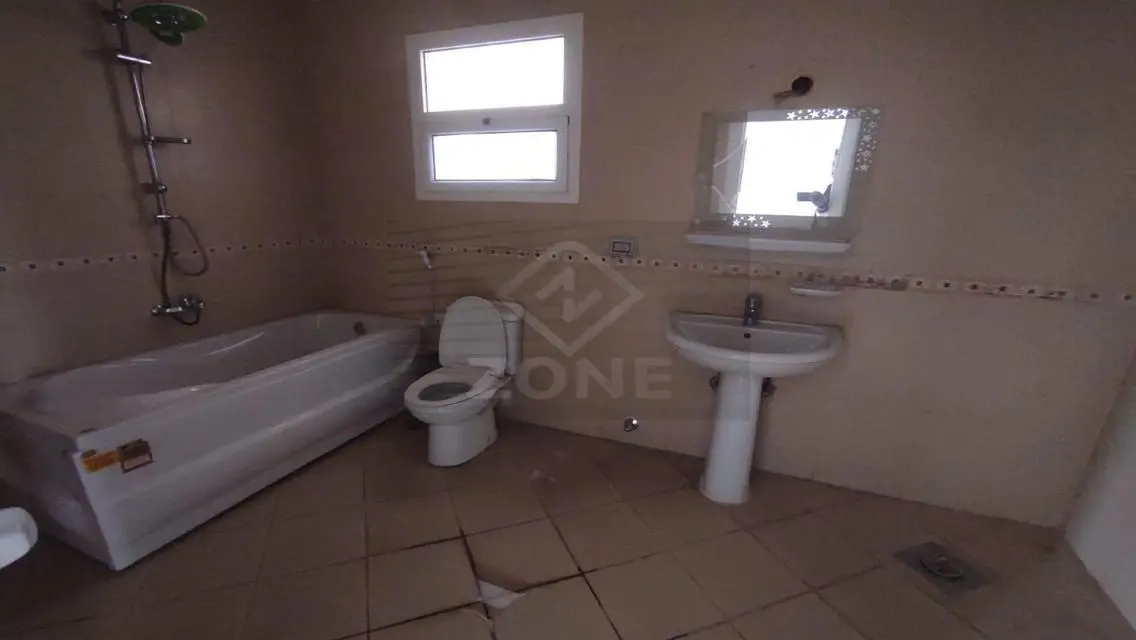 Premium Office in Banking Zone, Madinaty
