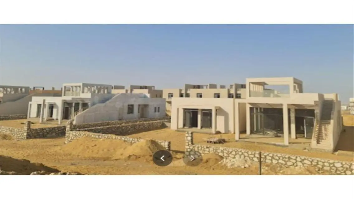 Luxury Villa with Private Pool and Garden in 70-70-2027