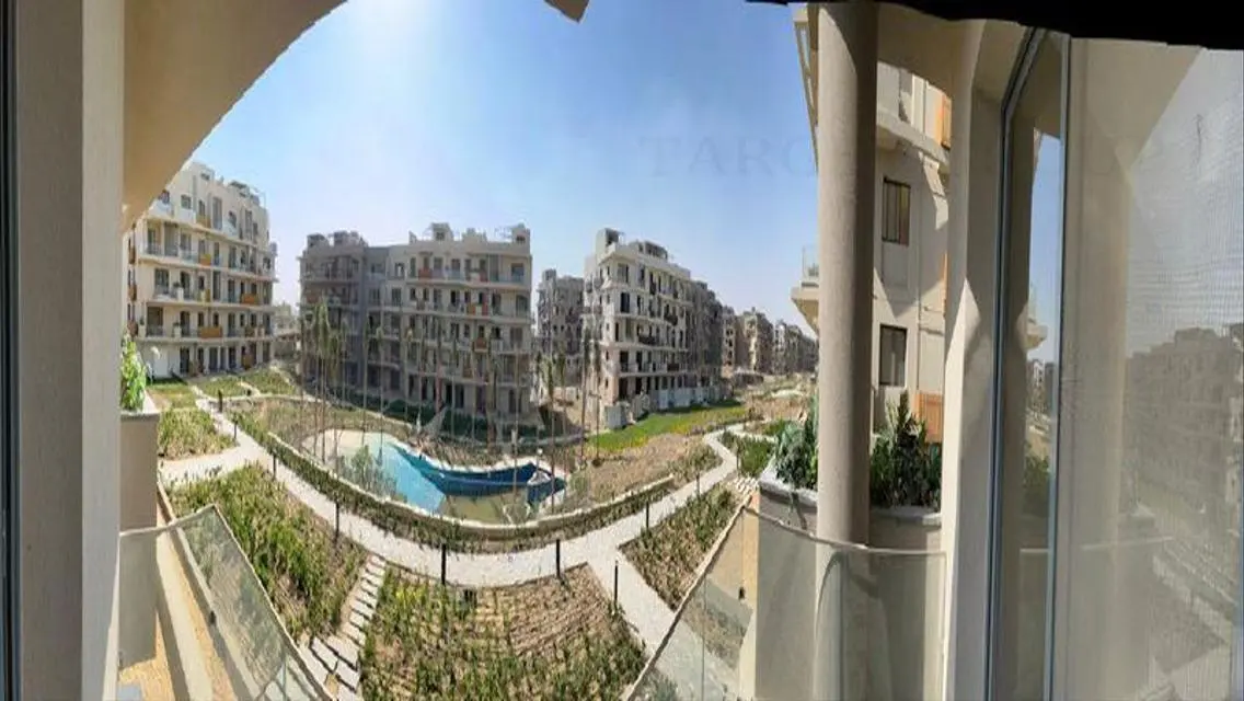 شقة فاخرة مع إطلالة على البحيرات بسعر منافس