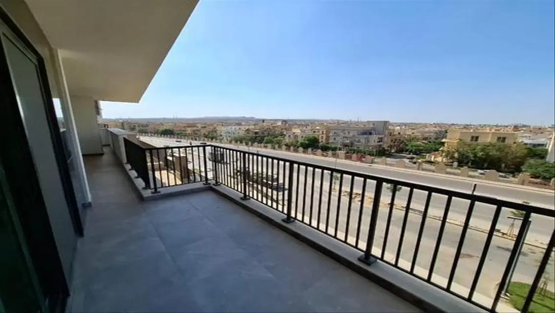 Luxury Apartment in Zed Towers Sheikh Zayed