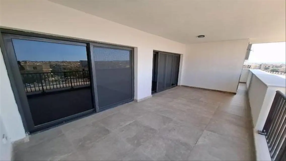 Luxury Apartment in Zed Towers Sheikh Zayed