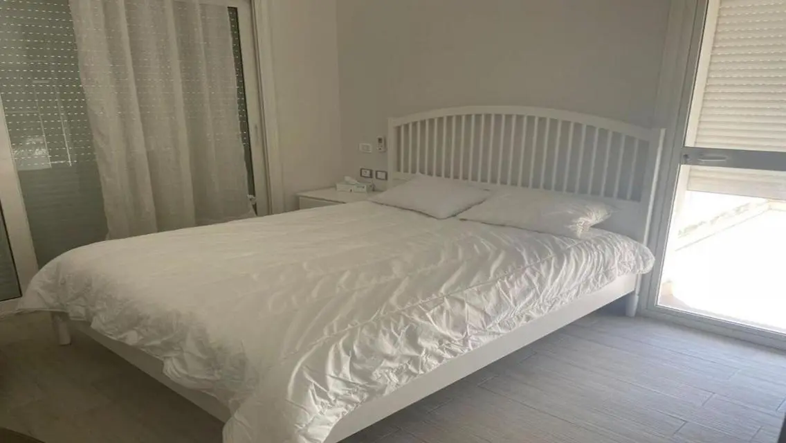 Exceptional Investment Opportunity - Prime Viewing Apartment for Sale
