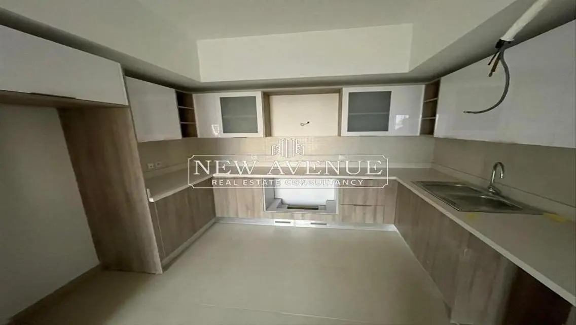 Luxury Apartment for Sale - 220m² in the Heart of the City
