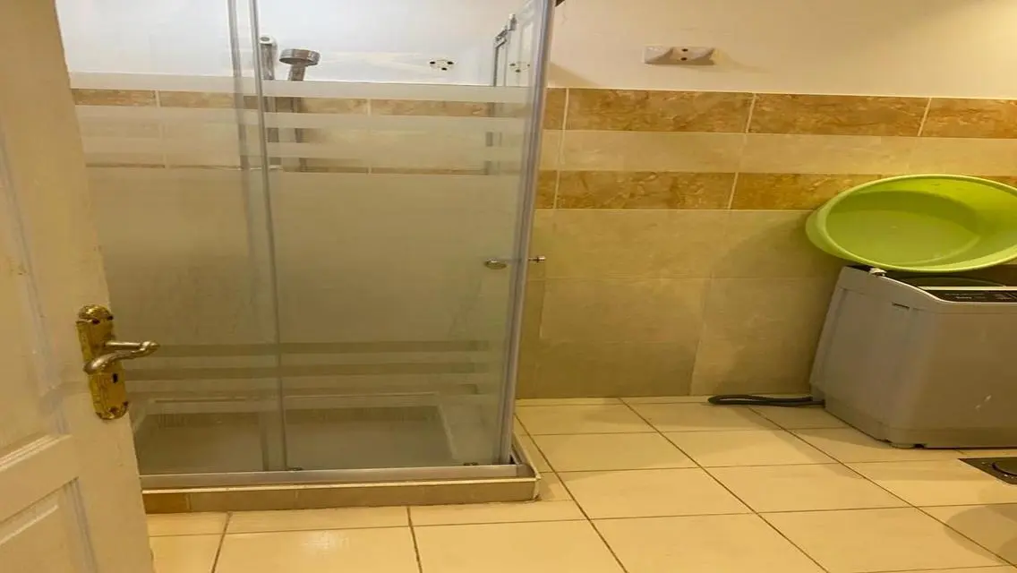 Luxury Apartment in Maville City