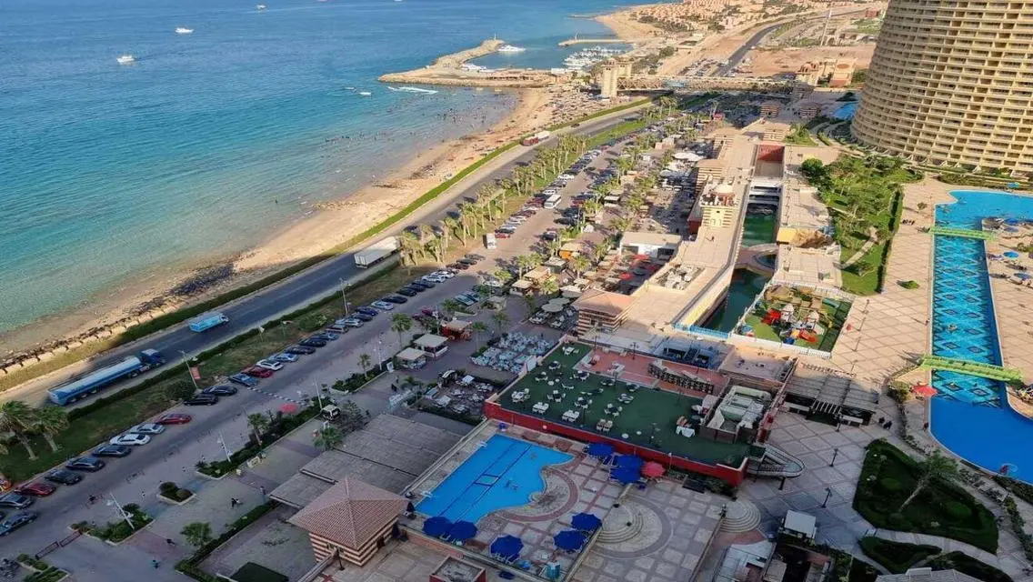 Luxury Apartment with Security - Stunning View