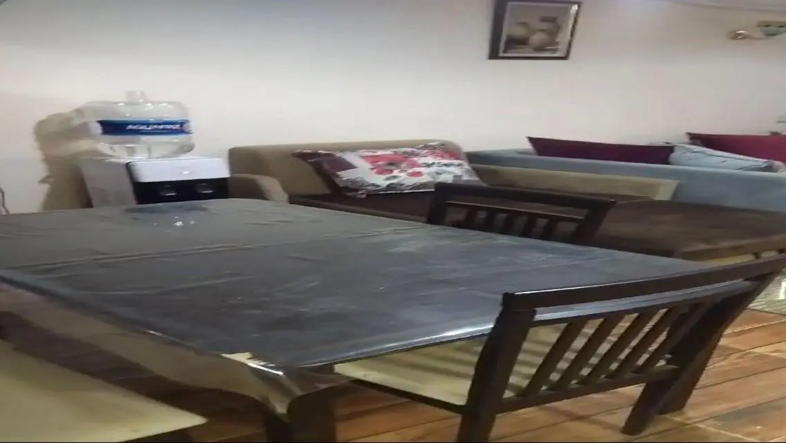 شقة للبيع تطل على معلم رئيسي بحارس أمن