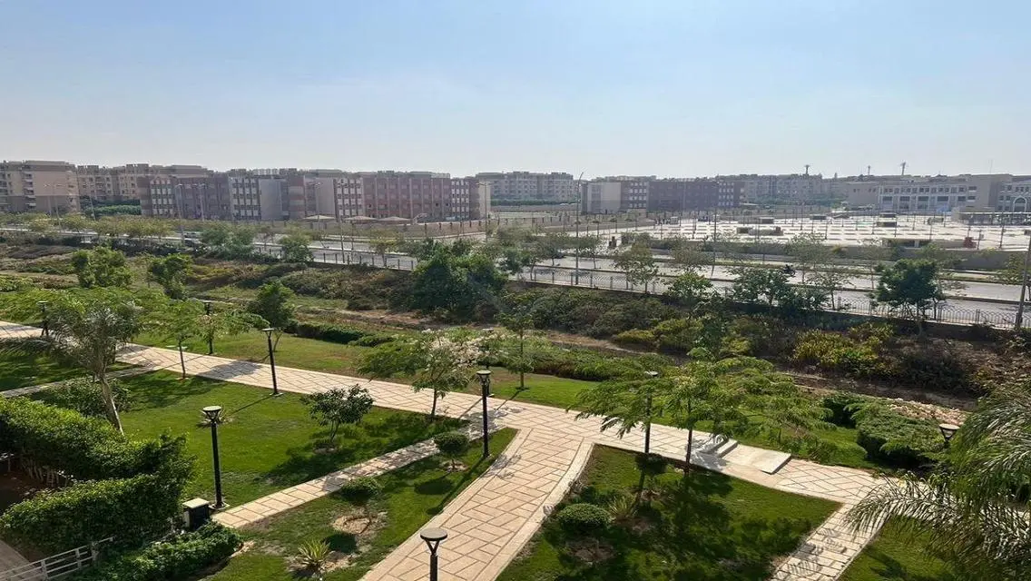 Luxury Apartment in All Seasons Mall - B12