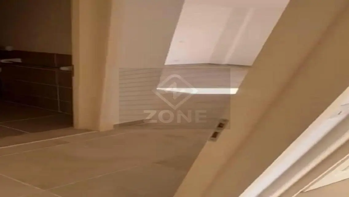 Luxury Apartment in All Seasons Mall - B12