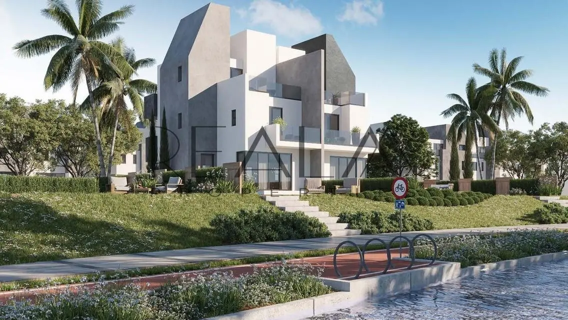 Exceptional Title - Luxury Villa for Rent