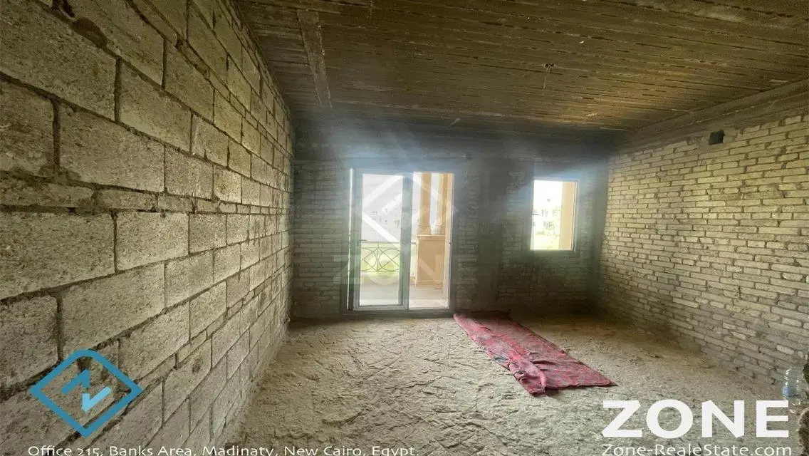 Luxury Apartment for Sale in Madinaty with Private Garden
