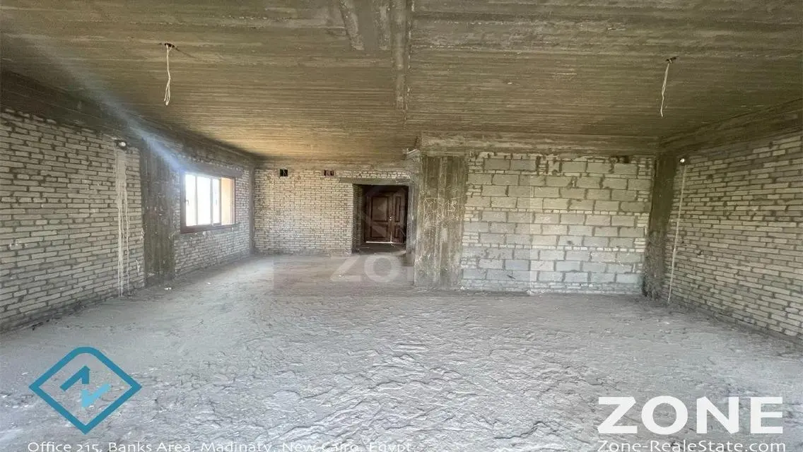 Luxury Apartment for Sale in Madinaty with Private Garden