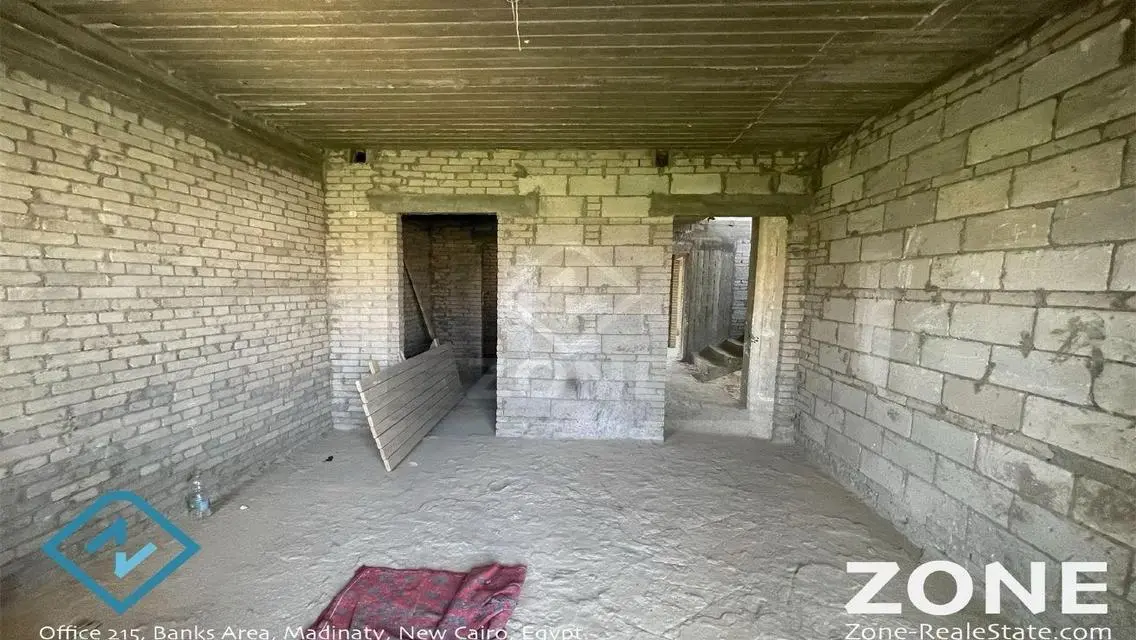 Luxury Apartment for Sale in Madinaty with Private Garden