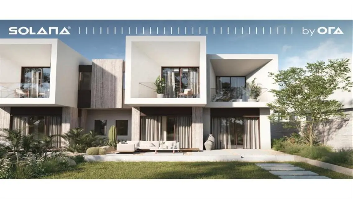 Luxury Apartment in Solana with Ample Space
