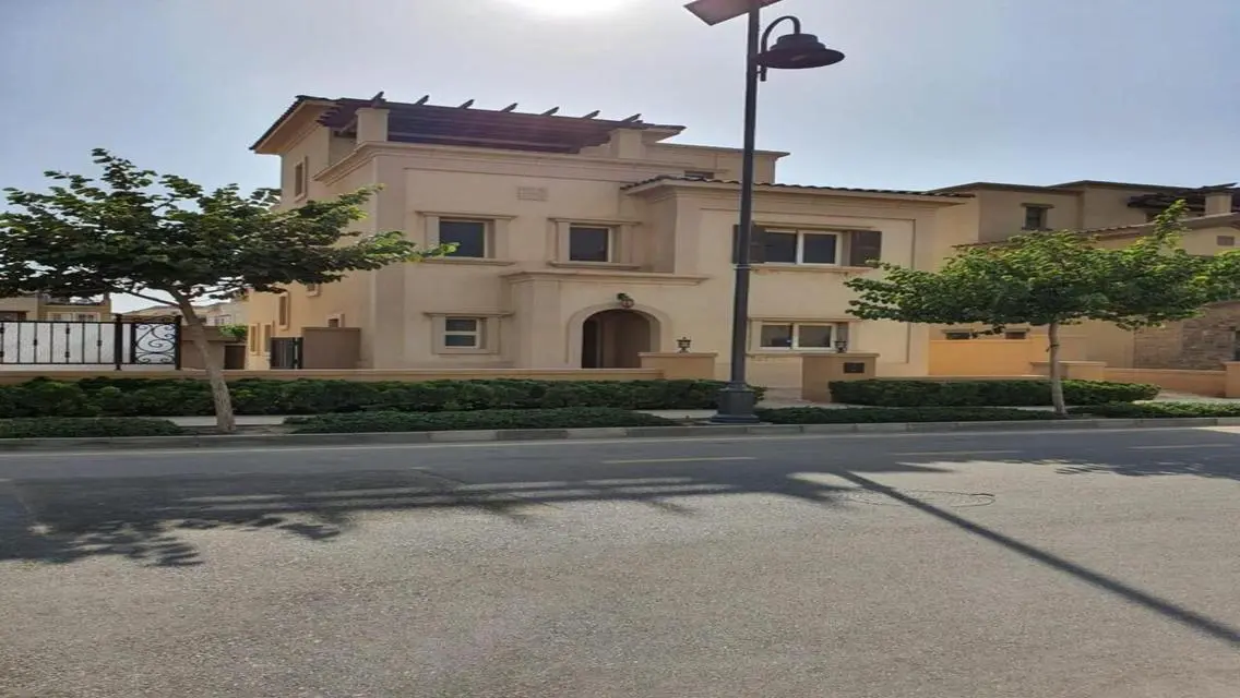 عقار مميز بمساحة 450 متر في أفضل المناطق
