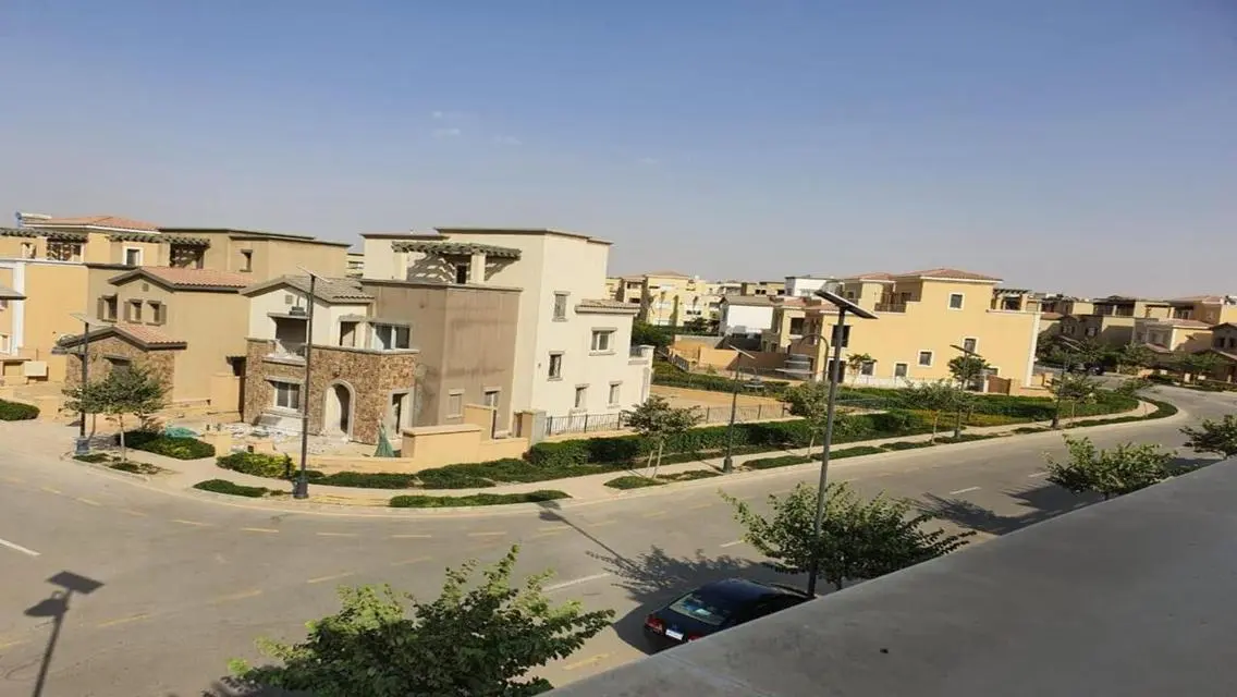 عقار مميز بمساحة 450 متر في أفضل المناطق