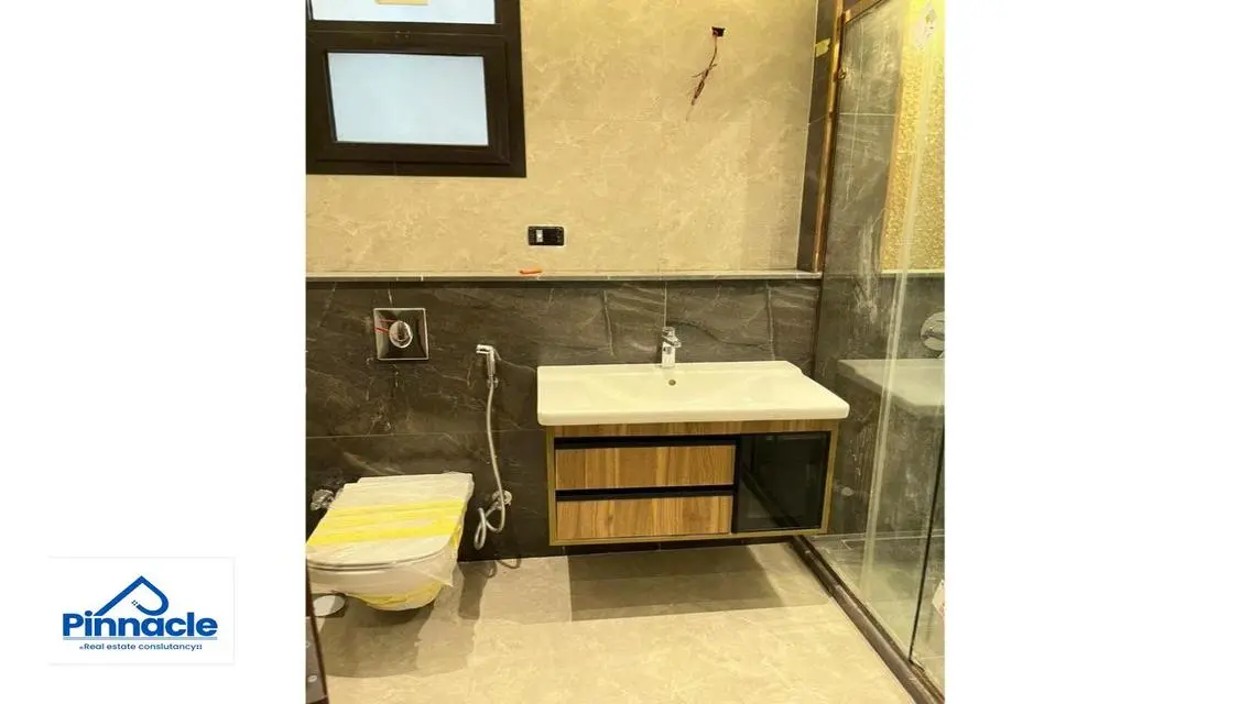 Luxury Apartment with Private Garden and Maid's Room