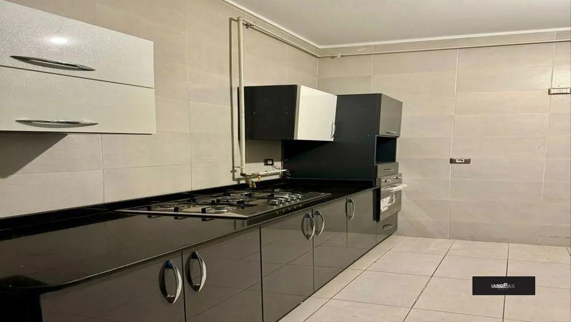 Stunning 150 sqm Apartment for Rent in the Heart of the City