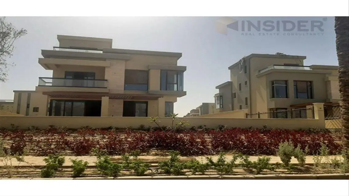 Luxury Villa with Lake View in Prime Location