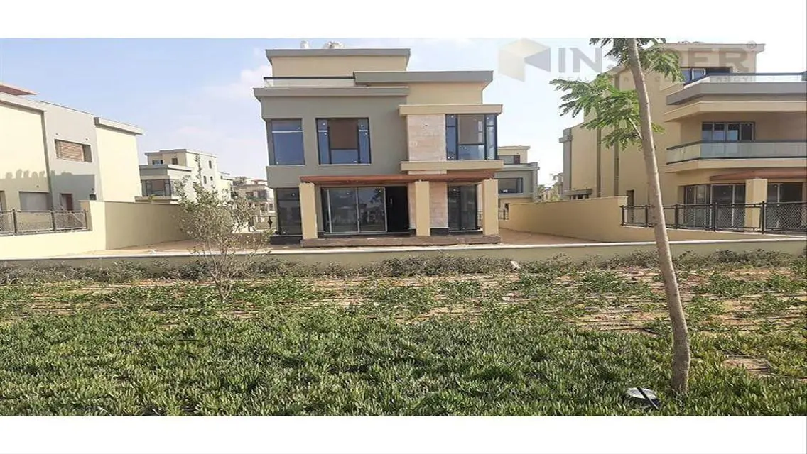 Luxury Villa with Lake View in Prime Location