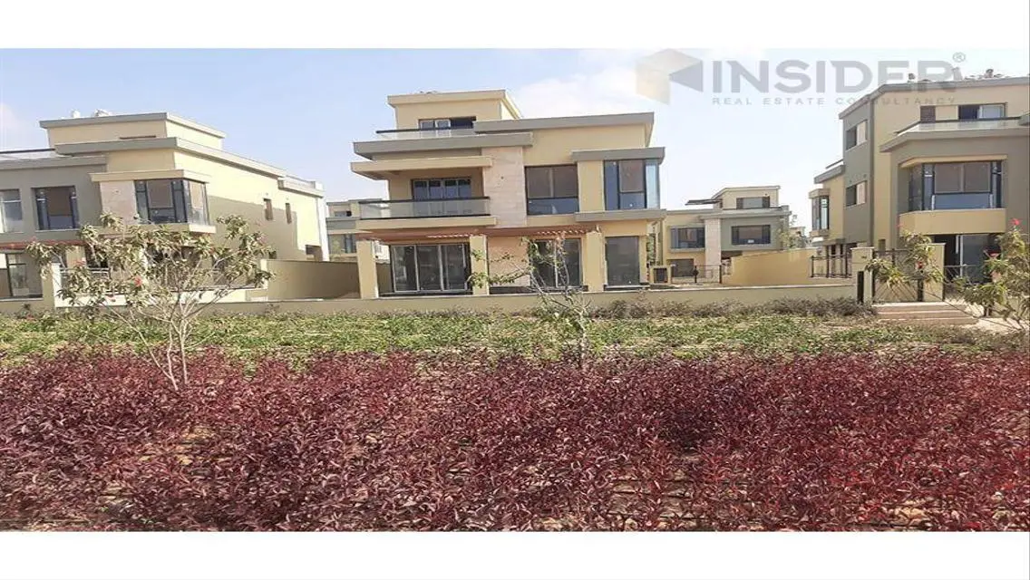 Luxury Villa with Lake View in Prime Location