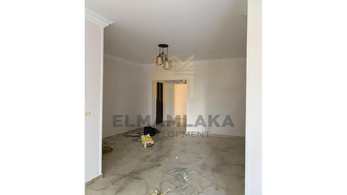 Luxury Apartment with 212 Meter Space, Balcony, and Security