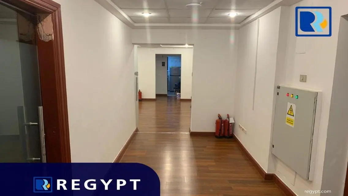 فرصة استثمارية رائعة: عقار 300 متر للبيع